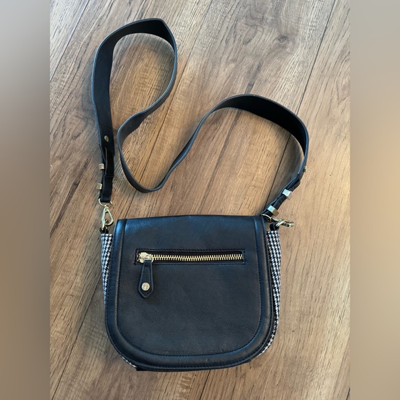 Gianni‎ Bini Crossbody Purse - Picture 1 of 6